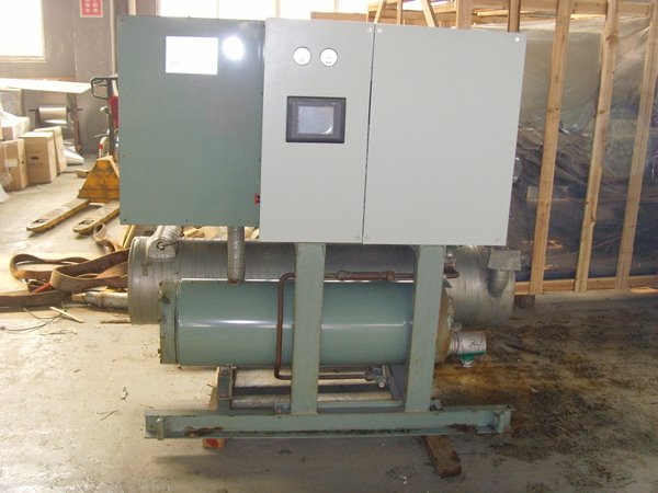 东坑镇酒店中央空调不停机清洗方法介绍